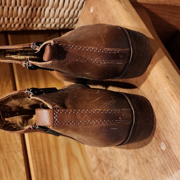 Lucky Brand Leather Ankle Boots size 8.5 M - Picture 5 of 7